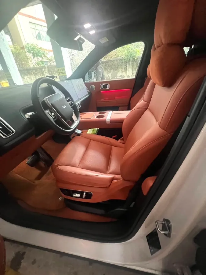 2024 Li L8 Range Extended 154HP REEV 52.3KWH,autocango,china used car exporter,china ev exporter,chinese used car exporter,chinese used ev exporter