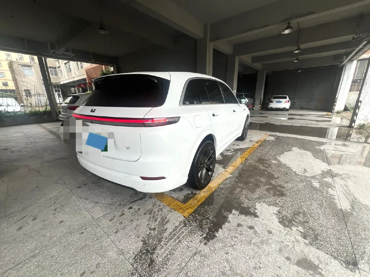 2024 Li L8 Range Extended 154HP REEV 52.3KWH,autocango,china used car exporter,china ev exporter,chinese used car exporter,chinese used ev exporter