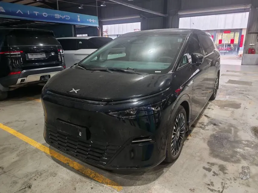 2025 Xpeng X9 BEV,autocango,china used car exporter,china ev exporter,chinese used car exporter,chinese used ev exporter