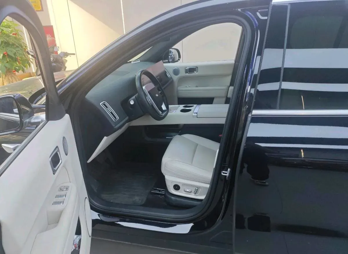 2024 Li L6 Range Extended 154HP L4 REEV 36.8KWH,autocango,china used car exporter,china ev exporter,chinese used car exporter,chinese used ev exporter