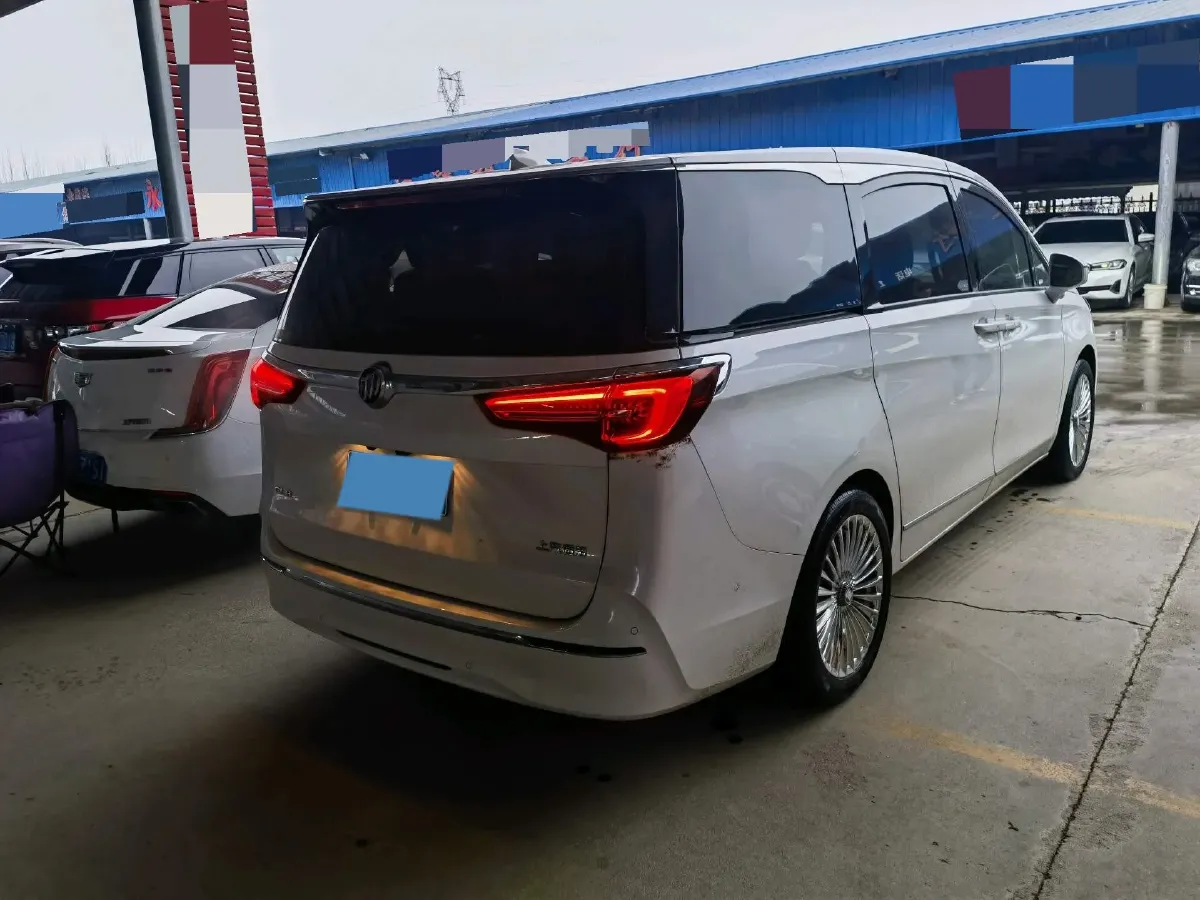 2021 Buick GL8 2.0T 237HP L4 9AT,autocango,china used car exporter,china ev exporter,chinese used car exporter,chinese used ev exporter