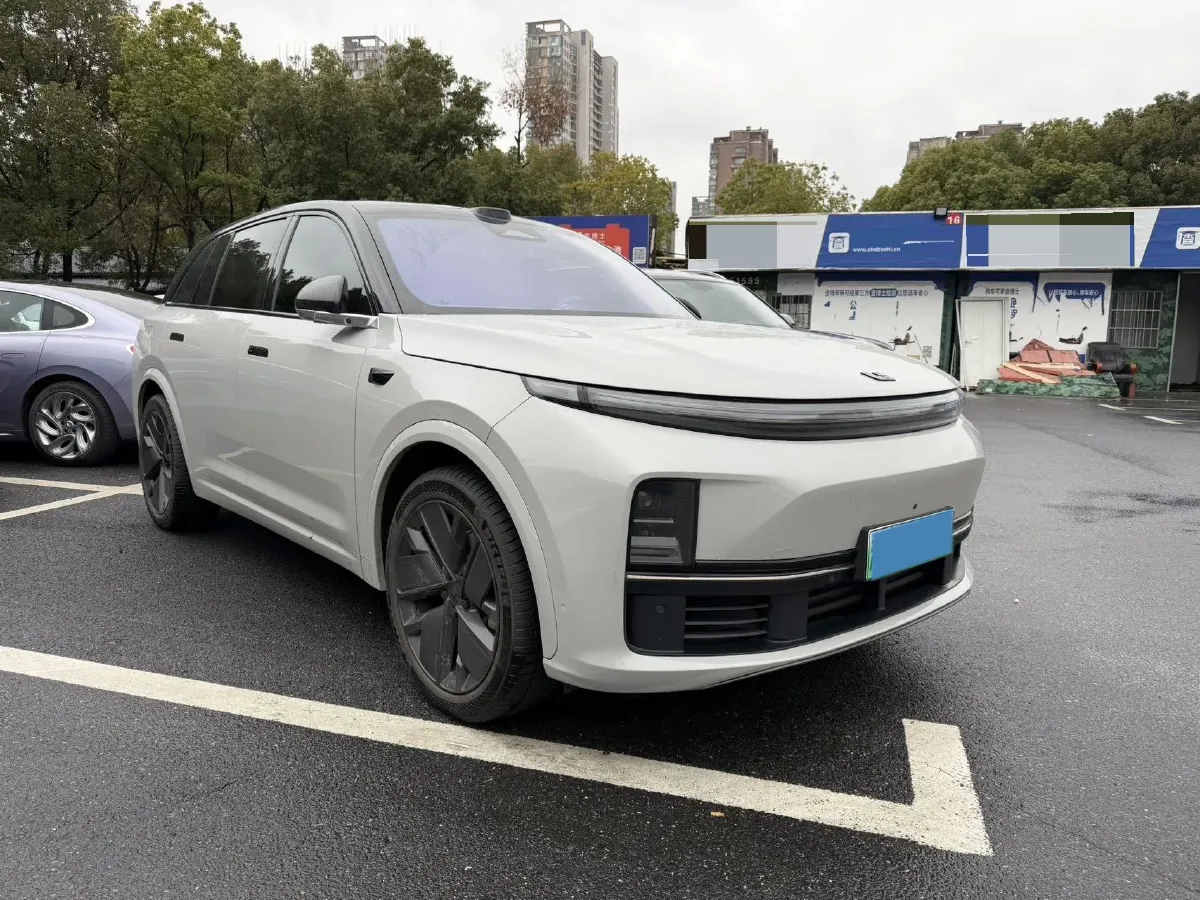 2025 Li L7 Range Extended 154HP REEV,autocango,china used car exporter,china ev exporter,chinese used car exporter,chinese used ev exporter