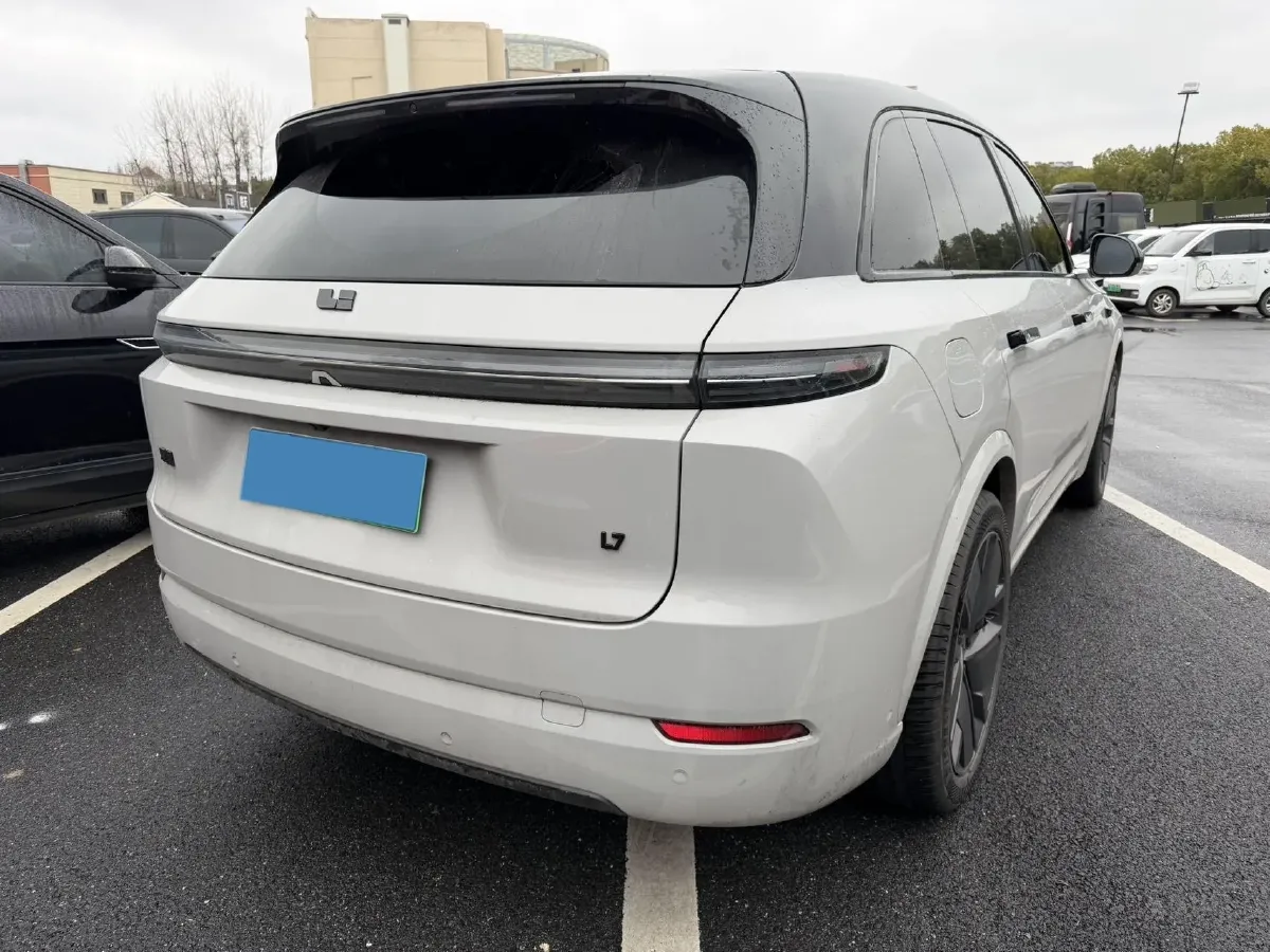 2025 Li L7 Range Extended 154HP REEV,autocango,china used car exporter,china ev exporter,chinese used car exporter,chinese used ev exporter