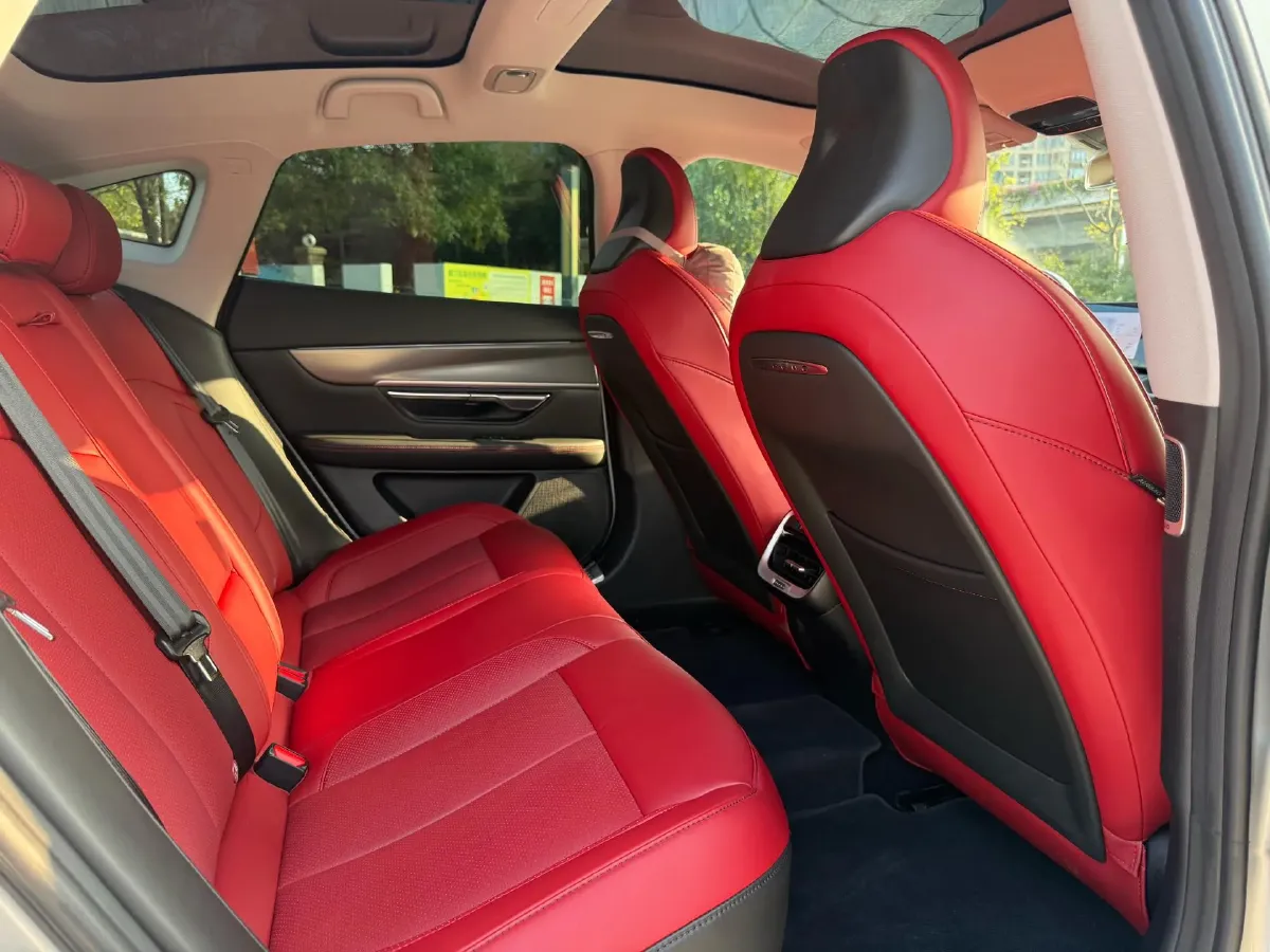 2023 Xpeng P7 BEV 86.2KWH,autocango,china used car exporter,china ev exporter,chinese used car exporter,chinese used ev exporter