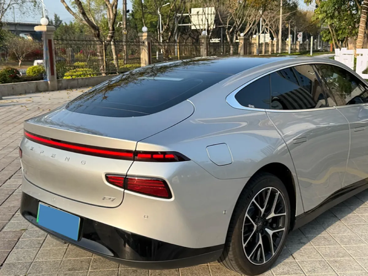 2023 Xpeng P7 BEV 86.2KWH,autocango,china used car exporter,china ev exporter,chinese used car exporter,chinese used ev exporter