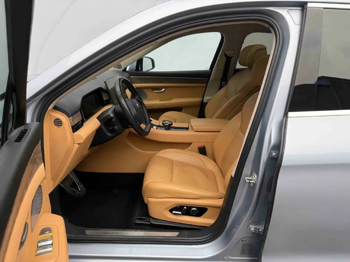 2022 Infiniti Q50L 2.0T 211HP L4 7AT,autocango,china used car exporter,china ev exporter,chinese used car exporter,chinese used ev exporter