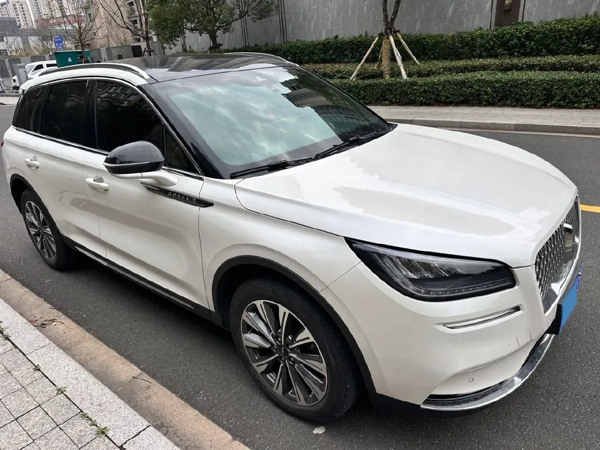 2022 Lincoln Corsair 2.0T 245HP L4 8AT,autocango,china used car exporter,china ev exporter,chinese used car exporter,chinese used ev exporter