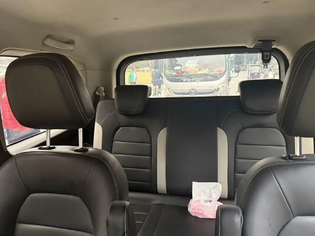 2020 WuLing HongGuang Plus 1.5L 99HP L4 6MT,autocango,china used car exporter,china ev exporter,chinese used car exporter,chinese used ev exporter