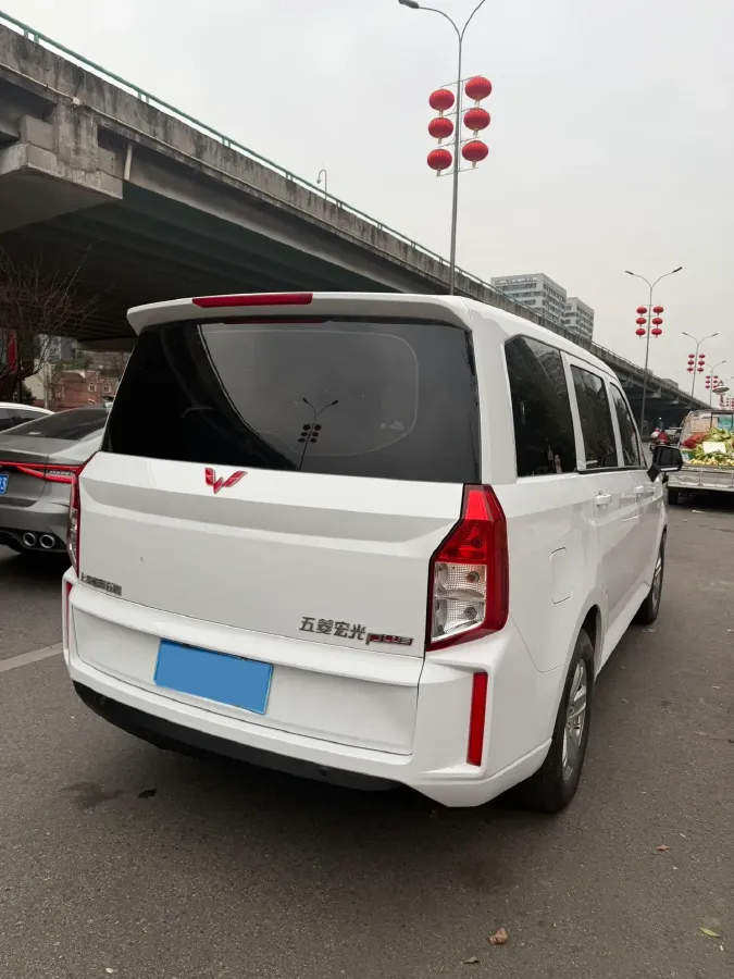 2020 WuLing HongGuang Plus 1.5L 99HP L4 6MT,autocango,china used car exporter,china ev exporter,chinese used car exporter,chinese used ev exporter