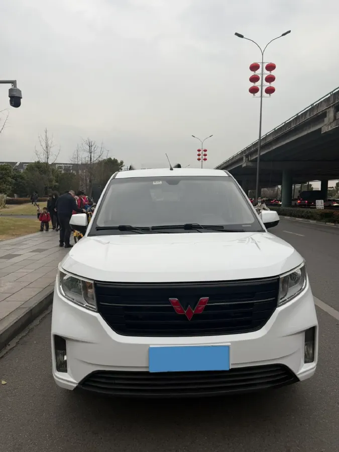 2020 WuLing HongGuang Plus 1.5L 99HP L4 6MT,autocango,china used car exporter,china ev exporter,chinese used car exporter,chinese used ev exporter