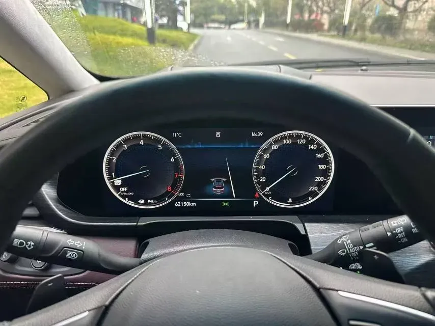 2022 Buick GL8 2.0T 237HP L4 9AT,autocango,china used car exporter,china ev exporter,chinese used car exporter,chinese used ev exporter