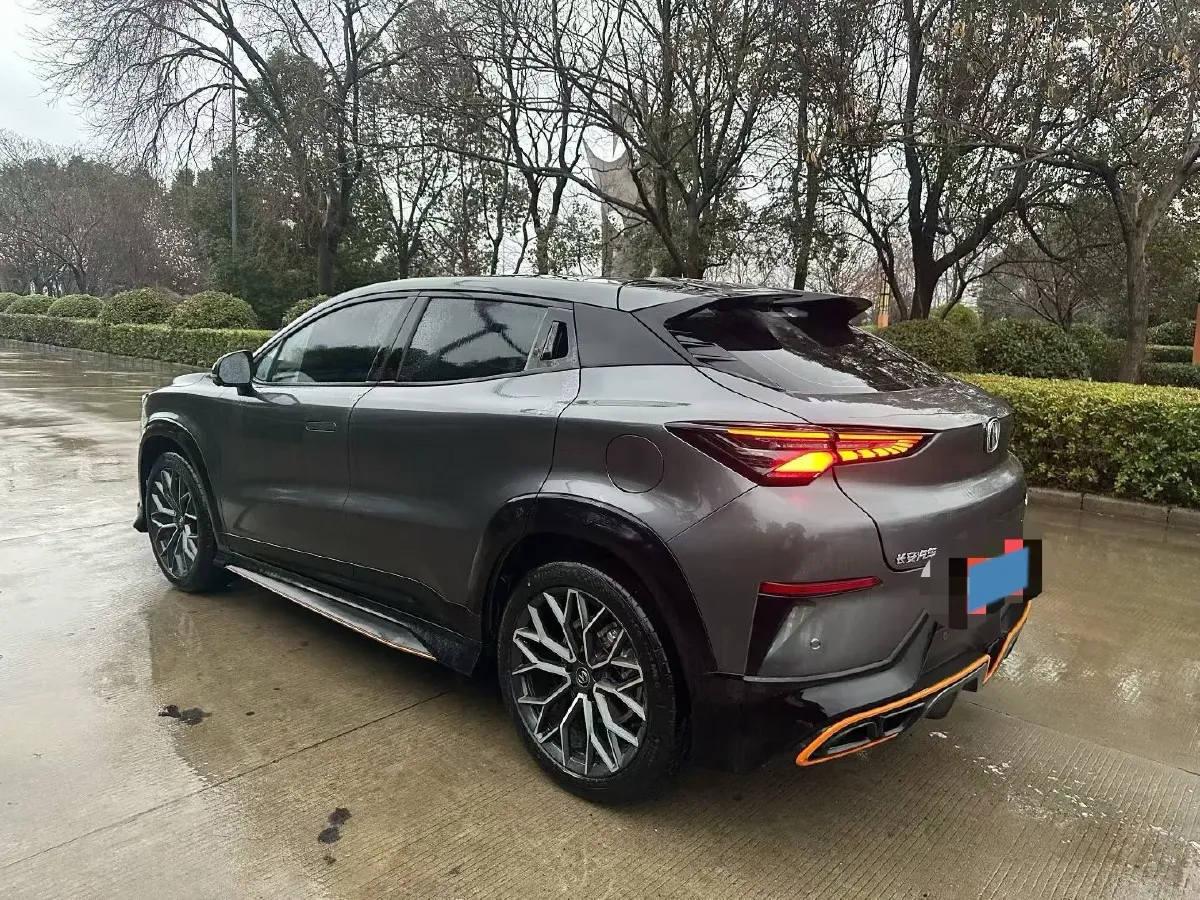 2022 ChangAn UNI-T 1.5T 188HP L4 7DCT,autocango,china used car exporter,china ev exporter,chinese used car exporter,chinese used ev exporter