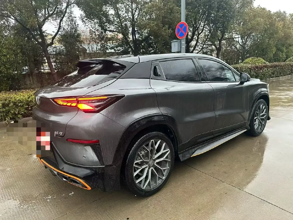 2022 ChangAn UNI-T 1.5T 188HP L4 7DCT,autocango,china used car exporter,china ev exporter,chinese used car exporter,chinese used ev exporter