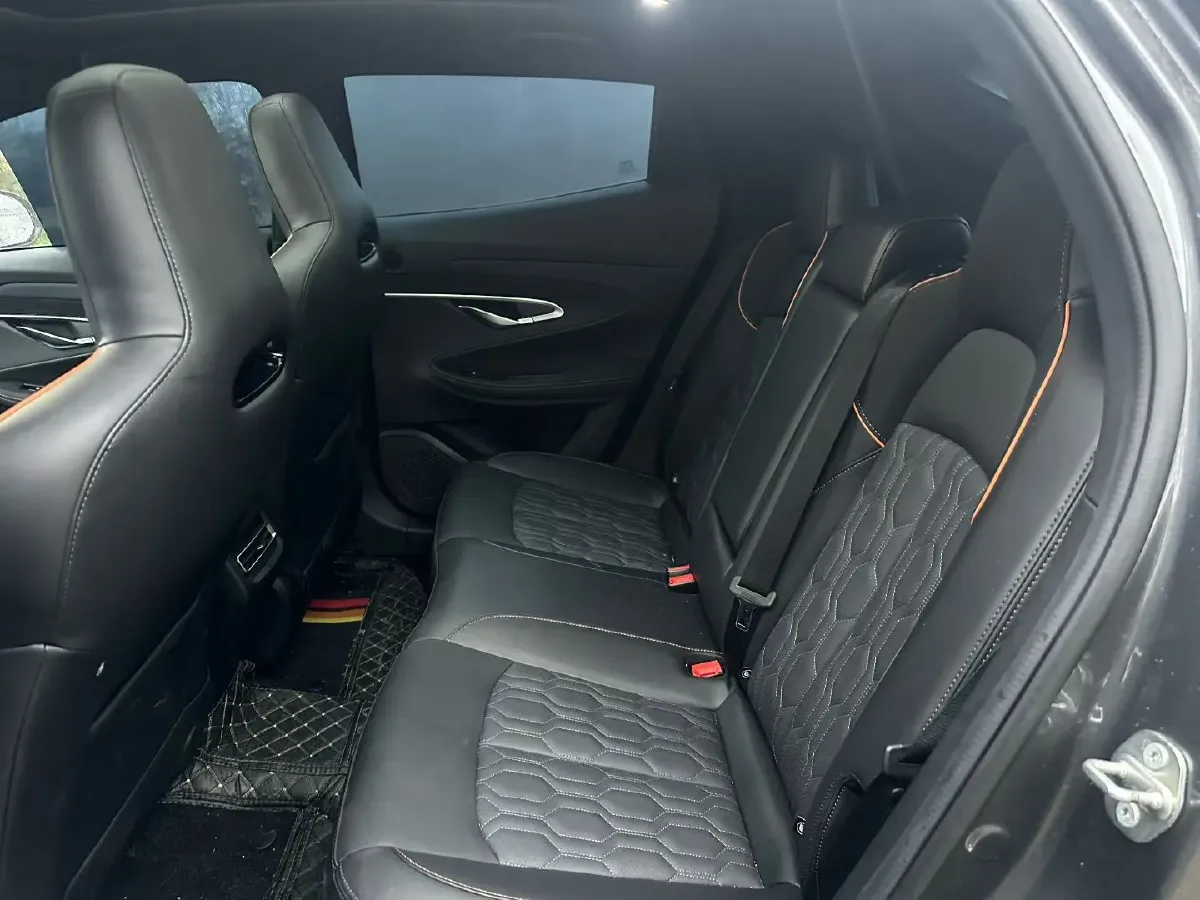 2022 ChangAn UNI-T 1.5T 188HP L4 7DCT,autocango,china used car exporter,china ev exporter,chinese used car exporter,chinese used ev exporter