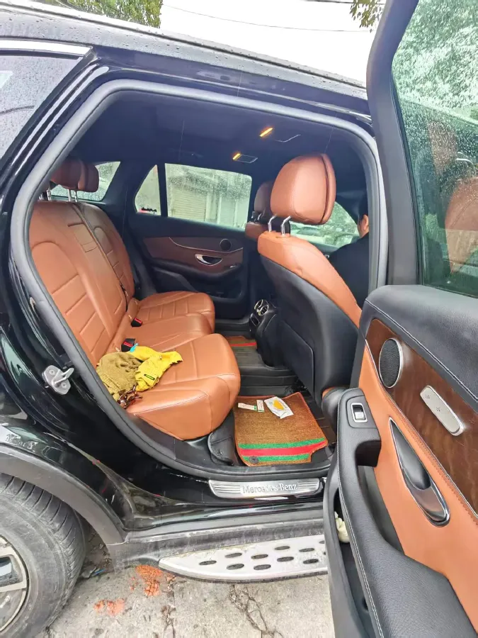 2020 Mercedes-Benz GLC Class 2.0T 258HP L4 9AT,autocango,china used car exporter,china ev exporter,chinese used car exporter,chinese used ev exporter