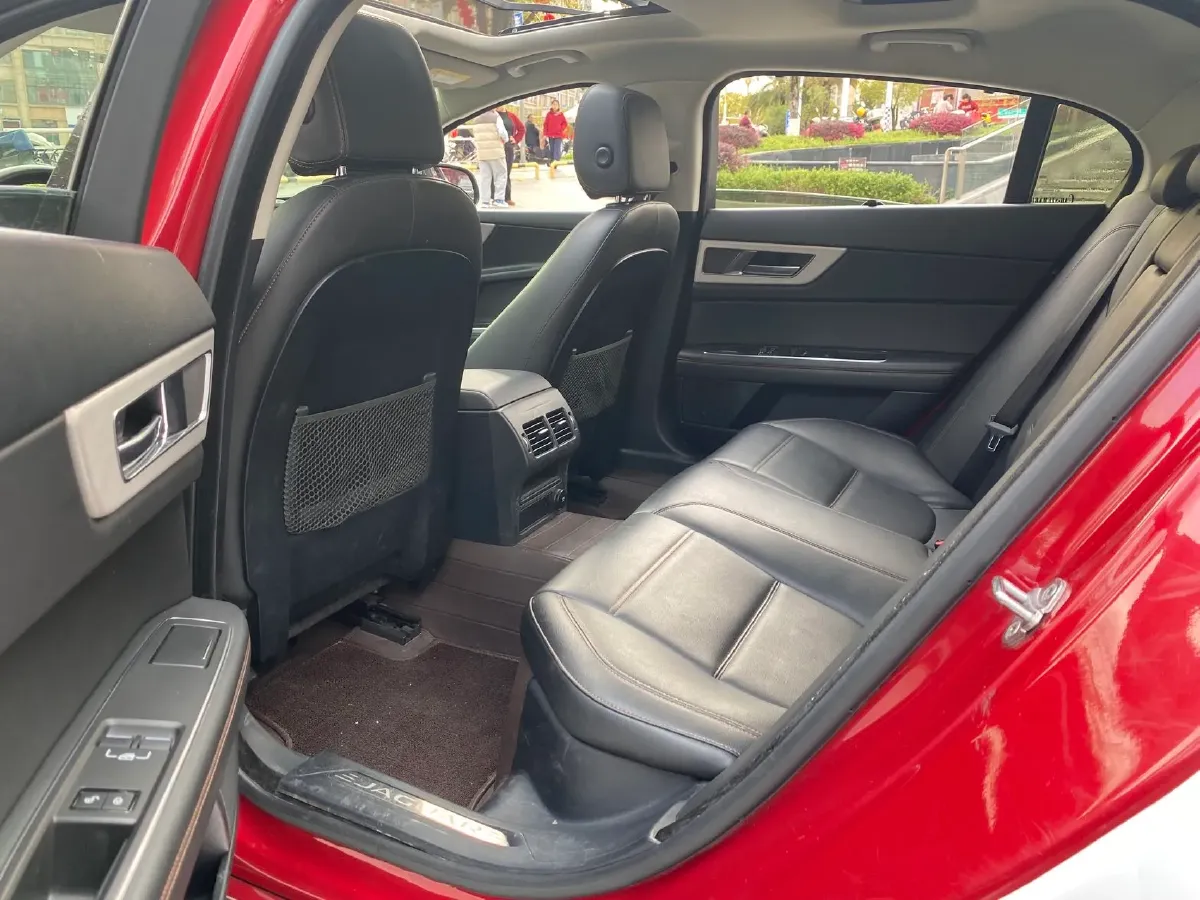 2018 Jaguar XEL 2.0T 200HP L4 8AT,autocango,china used car exporter,china ev exporter,chinese used car exporter,chinese used ev exporter