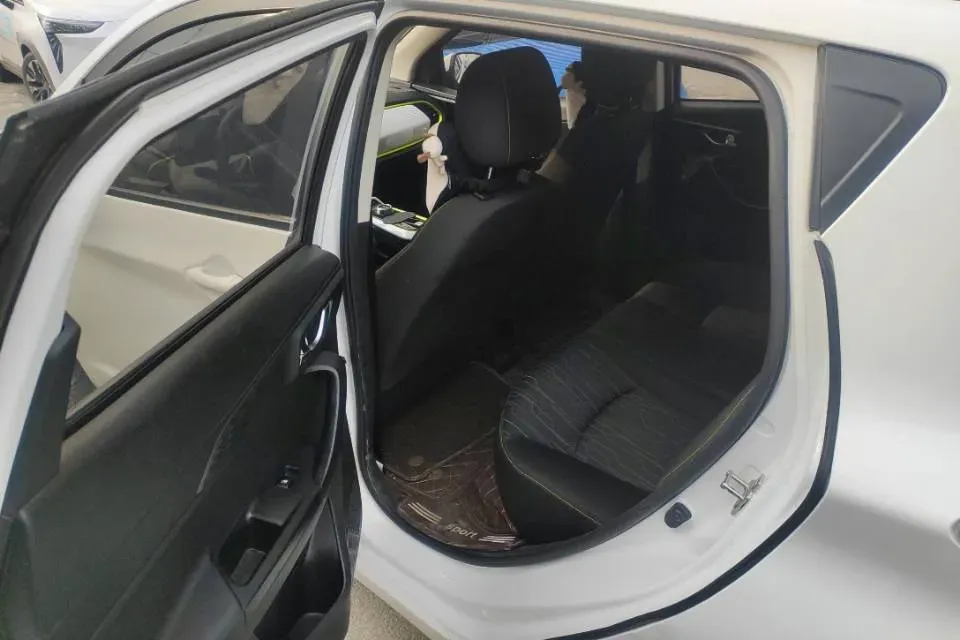 2020 ChangAn BenBen E-Star BEV 32.2KWH,autocango,china used car exporter,china ev exporter,chinese used car exporter,chinese used ev exporter