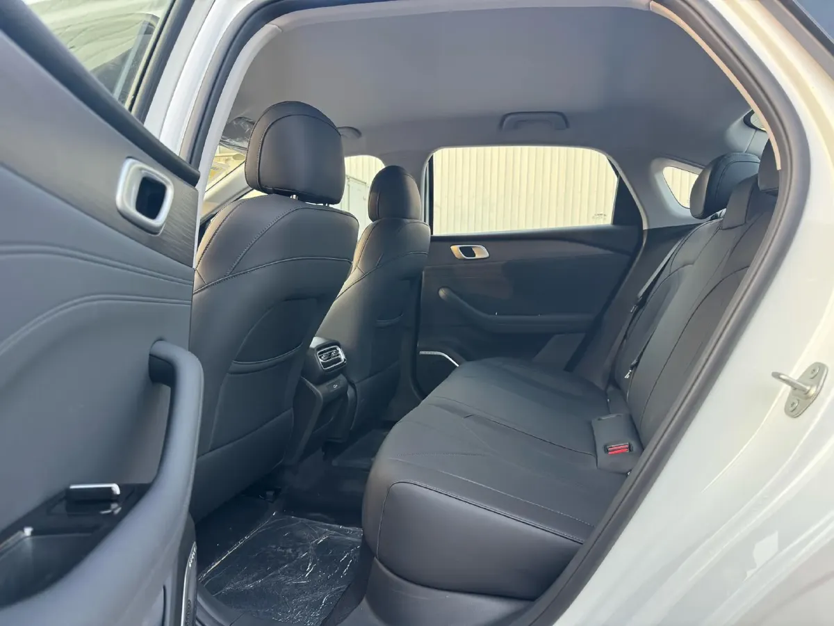 2025 ChangAn KuaYue KuaYueXing V5 EV BEV 41.86KWH,autocango,china used car exporter,china ev exporter,chinese used car exporter,chinese used ev exporter