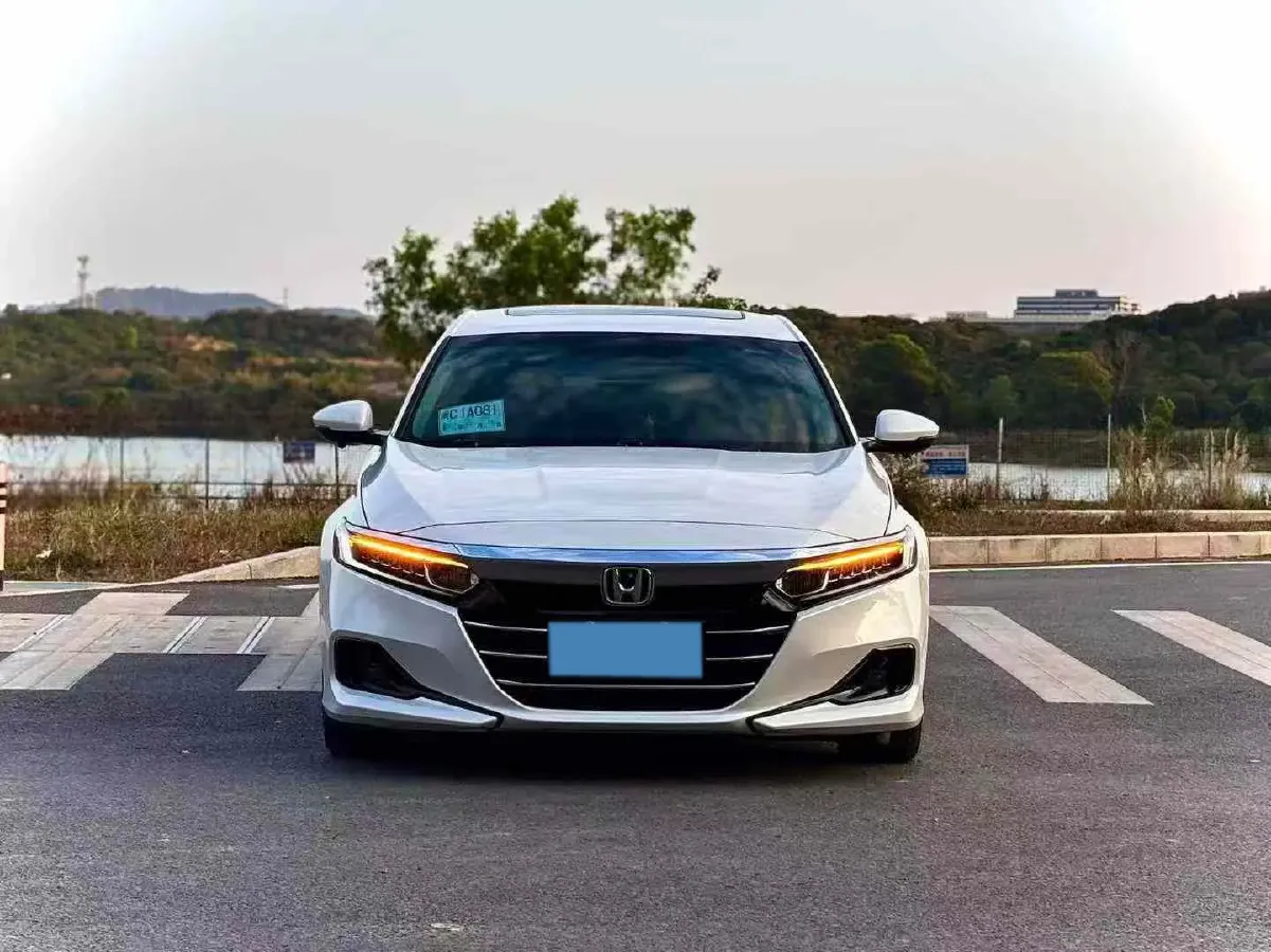 2022 Honda Accord 1.5T 194HP L4 CVT,autocango,china used car exporter,china ev exporter,chinese used car exporter,chinese used ev exporter