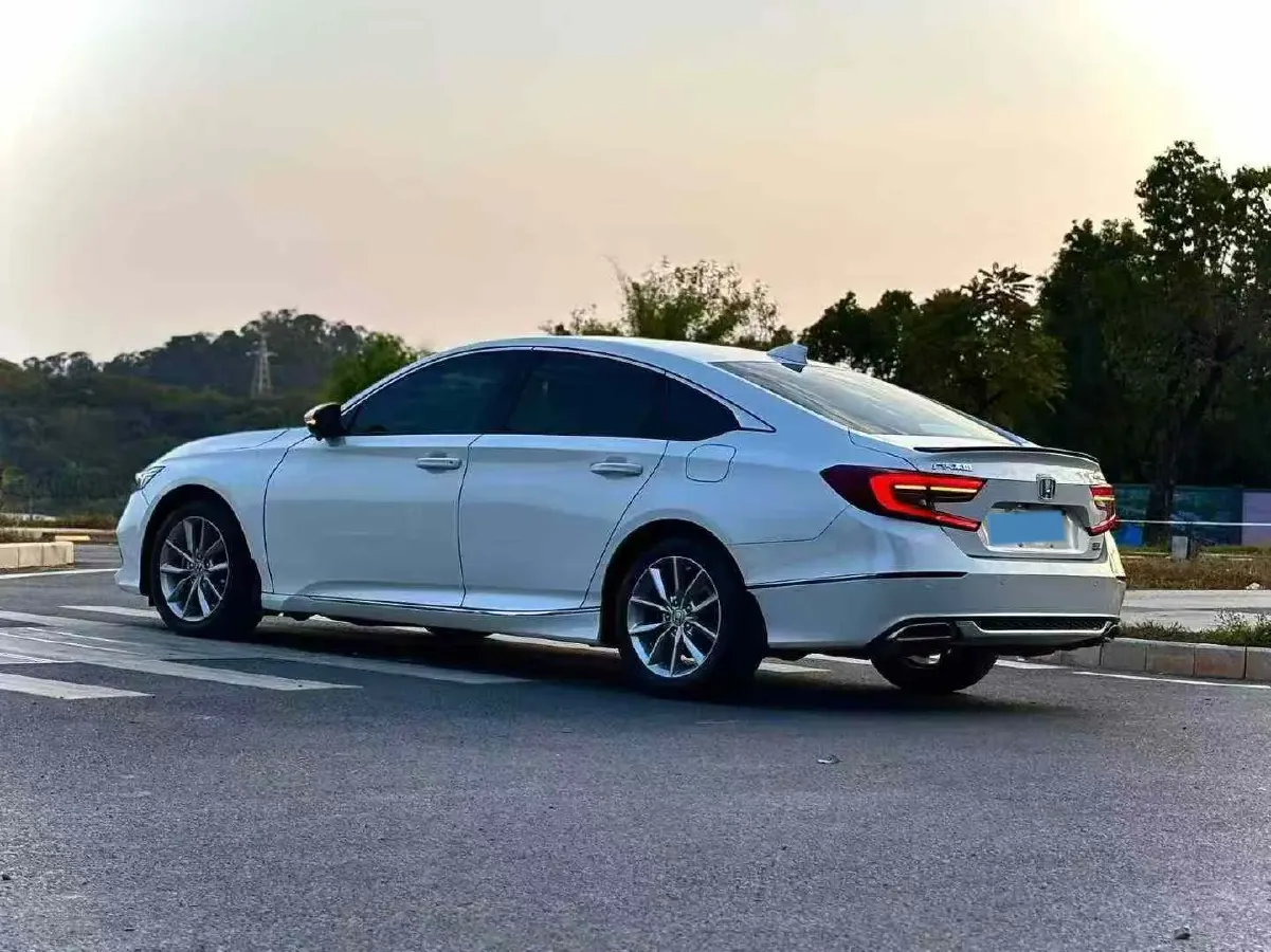 2022 Honda Accord 1.5T 194HP L4 CVT,autocango,china used car exporter,china ev exporter,chinese used car exporter,chinese used ev exporter