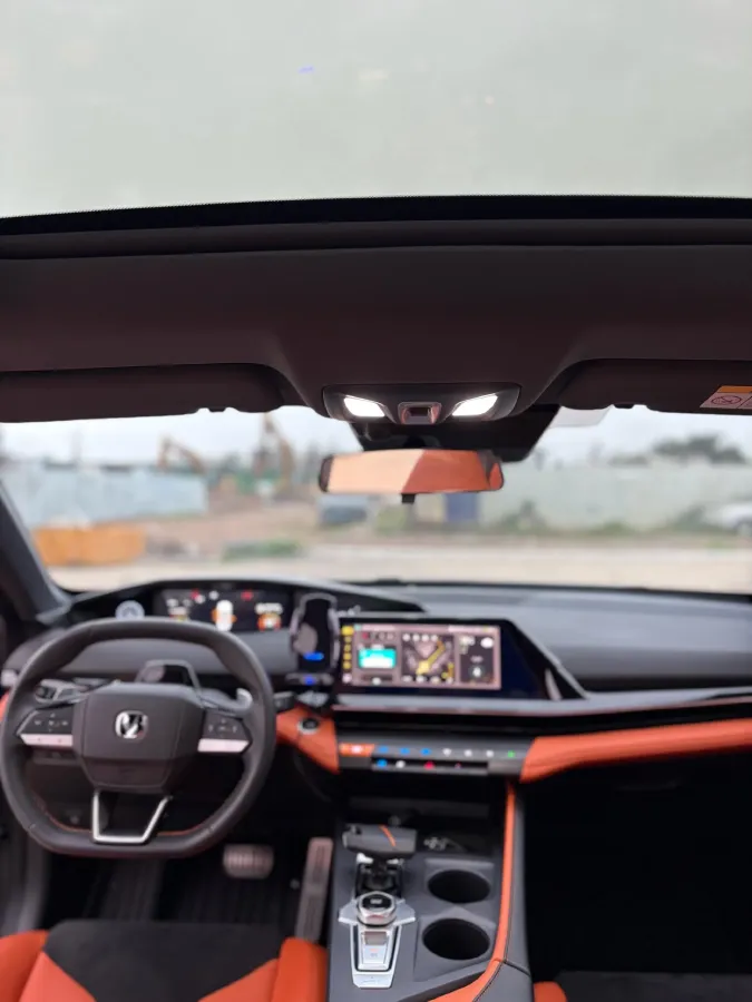 2023 ChangAn UNI-V 1.5T 188HP L4 7DCT,autocango,china used car exporter,china ev exporter,chinese used car exporter,chinese used ev exporter