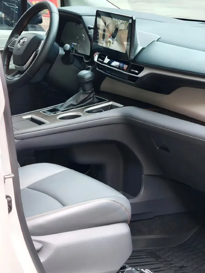 2021 Toyota Sienna 2.5L 192HP L4 E-CVT Hybrid,autocango,china used car exporter,china ev exporter,chinese used car exporter,chinese used ev exporter