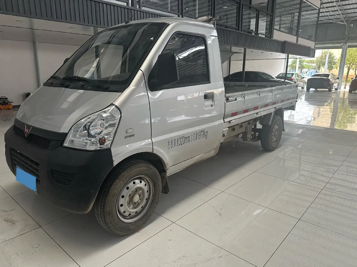 2021 WuLing RongGuang Mini Truck 1.5L 99HP L4 5MT,autocango,china used car exporter,china ev exporter,chinese used car exporter,chinese used ev exporter