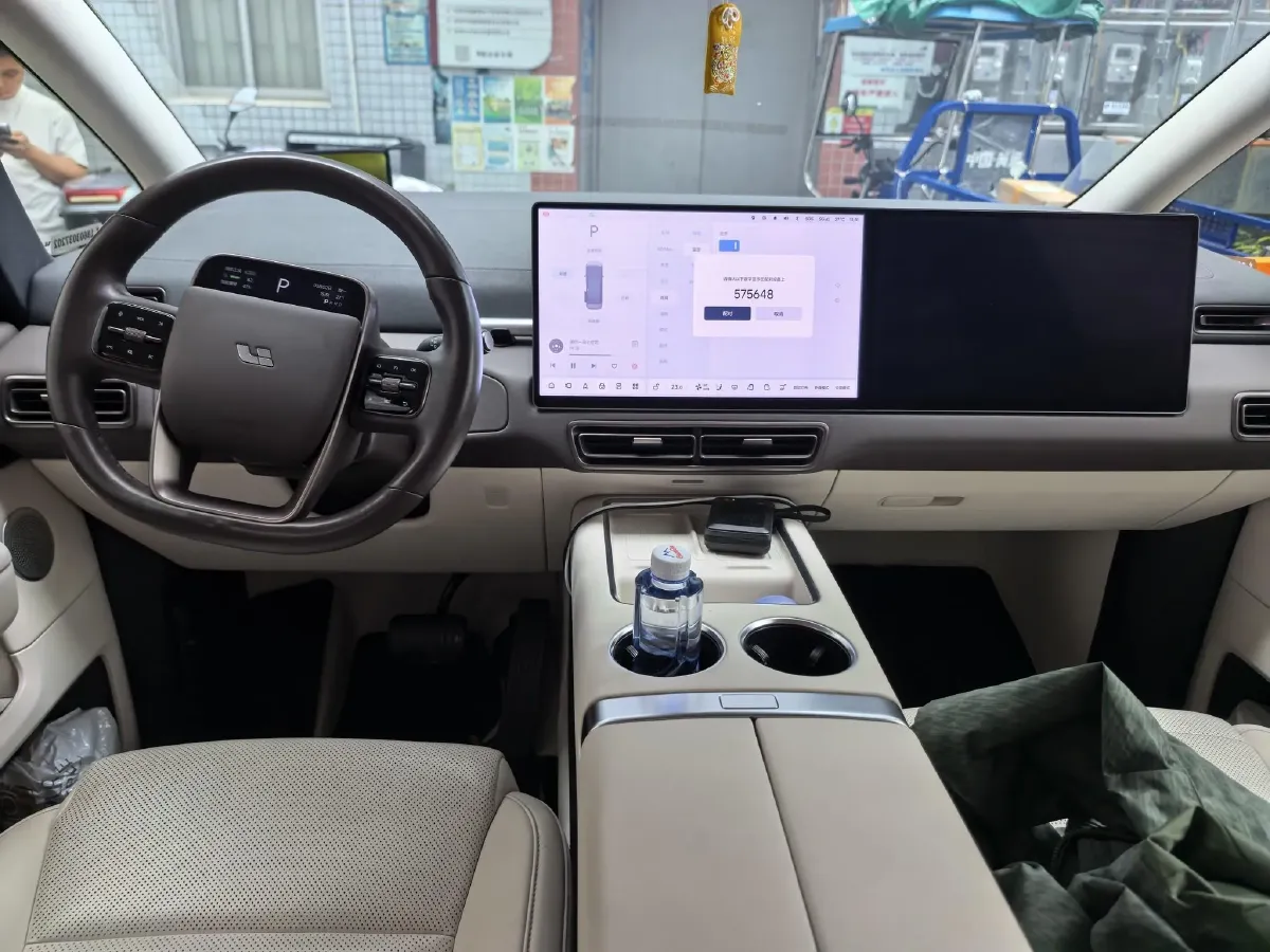 2024 Li MEGA BEV 102.7KWH,autocango,china used car exporter,china ev exporter,chinese used car exporter,chinese used ev exporter