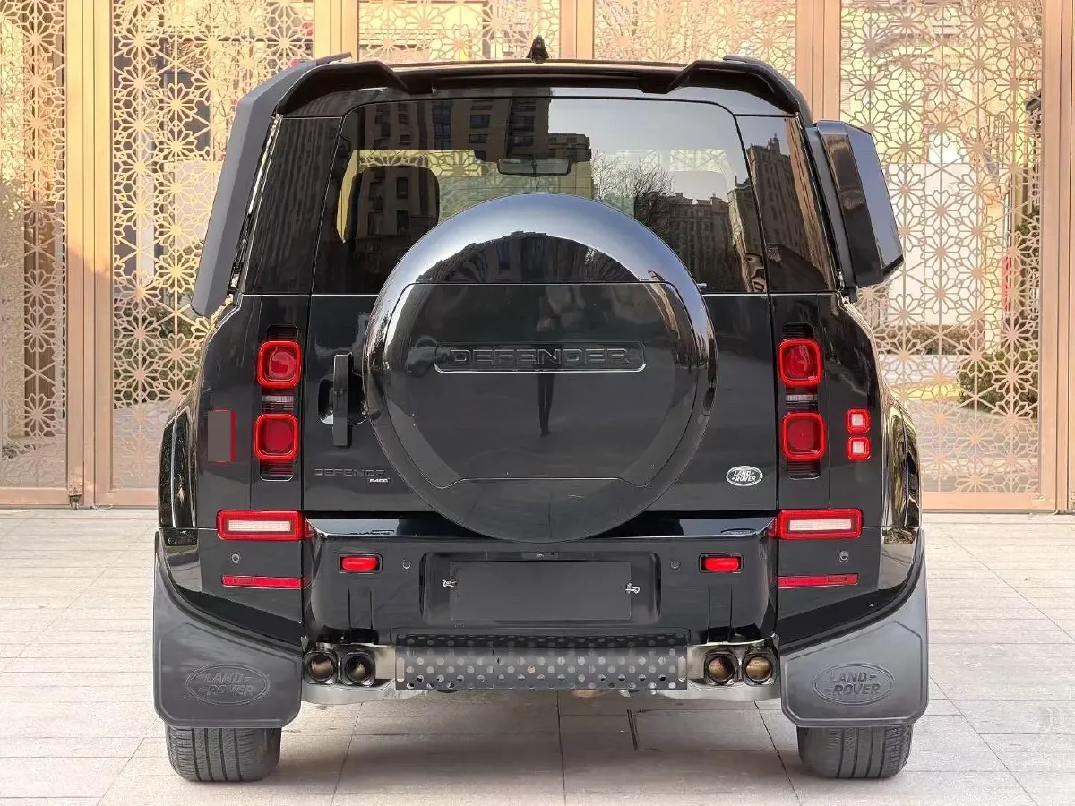 2023 Land Rover Defender 3.0T 400HP L6 8AT,autocango,china used car exporter,china ev exporter,chinese used car exporter,chinese used ev exporter