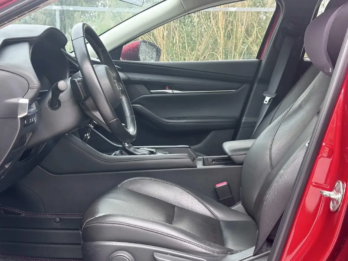 2022 Mazda 3 Axela 2.0L 158HP L4 6AT,autocango,china used car exporter,china ev exporter,chinese used car exporter,chinese used ev exporter