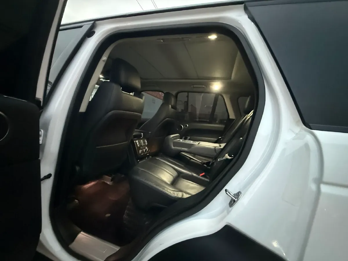 2017 Land Rover Range Rover 3.0T 340HP V6 8AT,autocango,china used car exporter,china ev exporter,chinese used car exporter,chinese used ev exporter