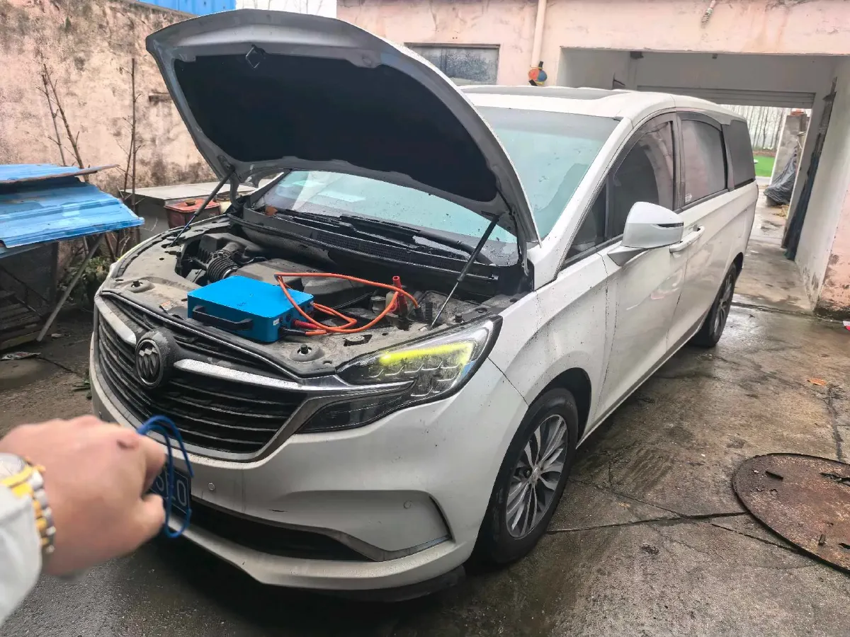 2020 Buick GL8 2.0T 237HP L4 9AT,autocango,china used car exporter,china ev exporter,chinese used car exporter,chinese used ev exporter