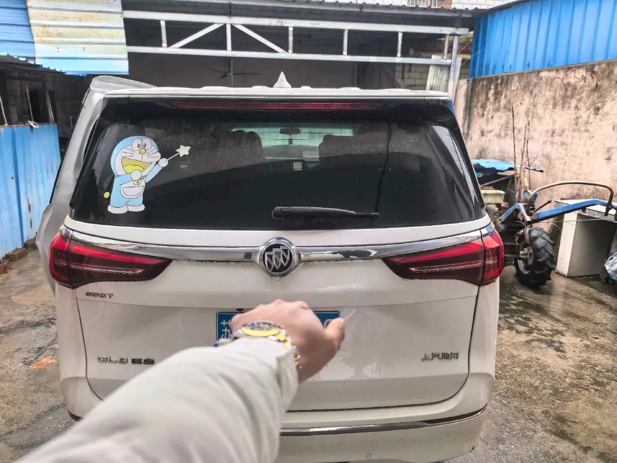 2020 Buick GL8 2.0T 237HP L4 9AT,autocango,china used car exporter,china ev exporter,chinese used car exporter,chinese used ev exporter