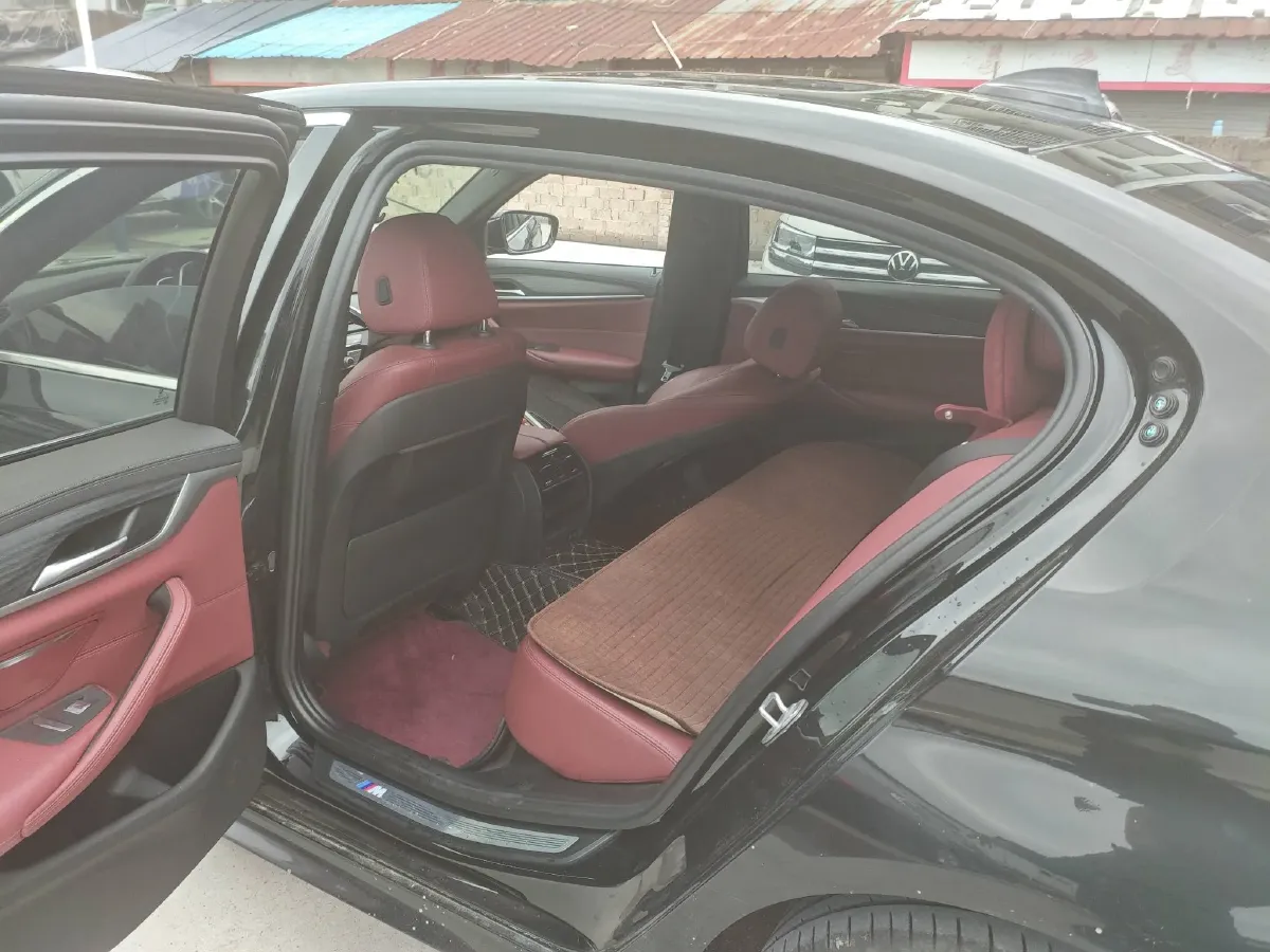 2021 BMW 5 Series 2.0T 252HP L4 8AT,autocango,china used car exporter,china ev exporter,chinese used car exporter,chinese used ev exporter