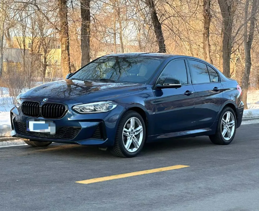 2022 BMW 1 Series 1.5T 140HP L3 7DCT,autocango,china used car exporter,china ev exporter,chinese used car exporter,chinese used ev exporter