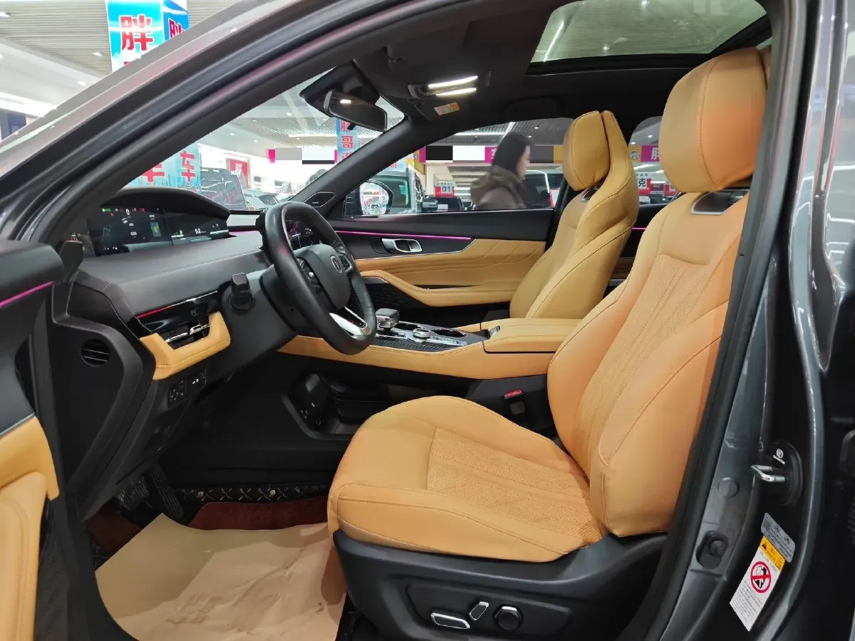 2023 ChangAn UNI-K 2.0T 233HP L4 8AT,autocango,china used car exporter,china ev exporter,chinese used car exporter,chinese used ev exporter