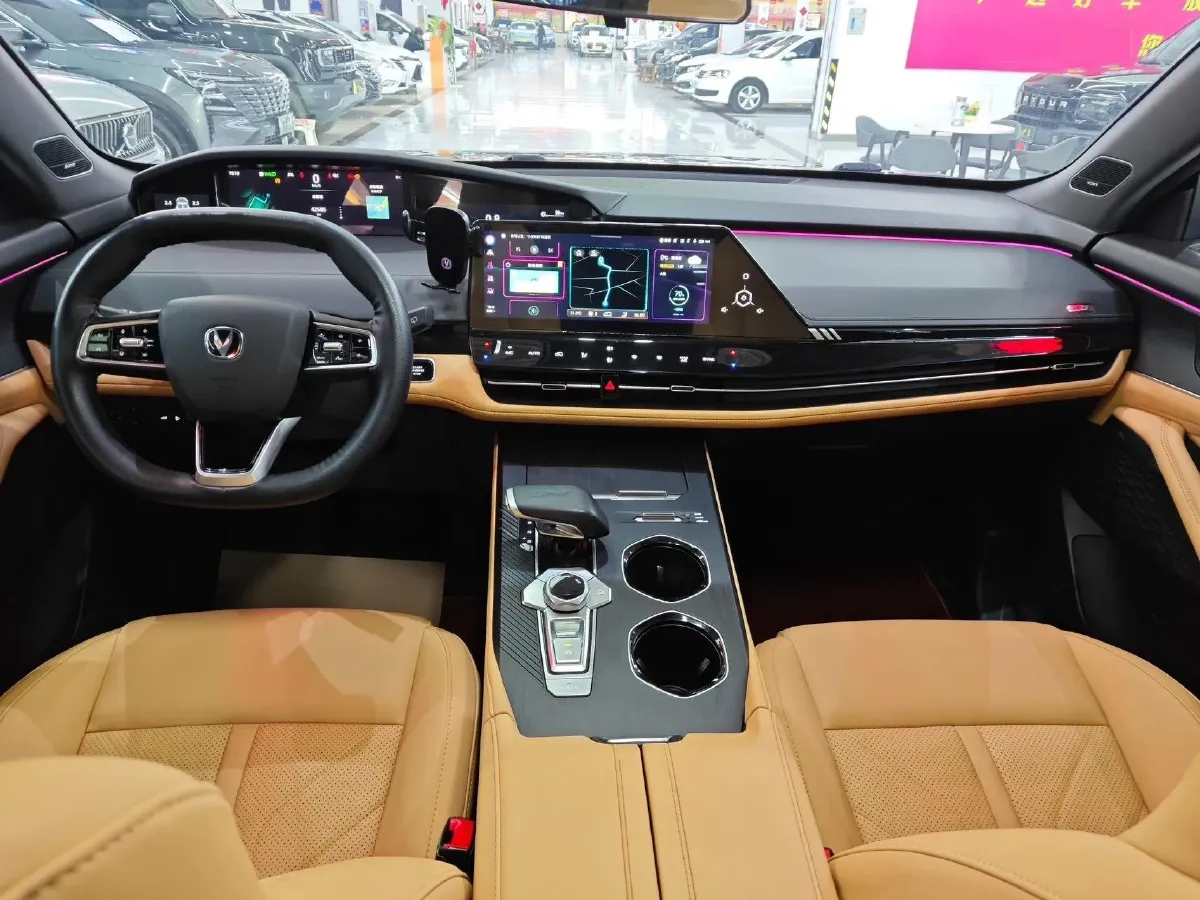 2023 ChangAn UNI-K 2.0T 233HP L4 8AT,autocango,china used car exporter,china ev exporter,chinese used car exporter,chinese used ev exporter