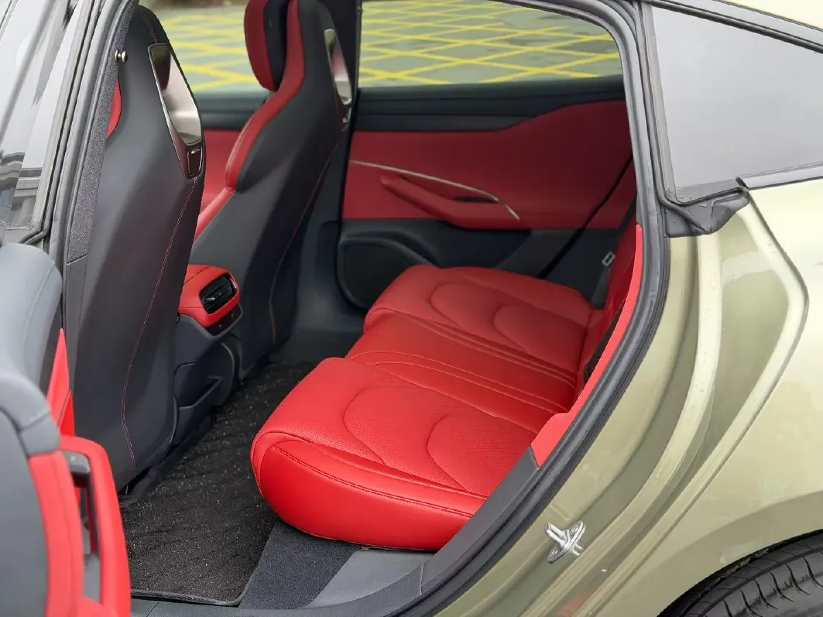 2024 MI SU7 BEV 94.3KWH,autocango,china used car exporter,china ev exporter,chinese used car exporter,chinese used ev exporter