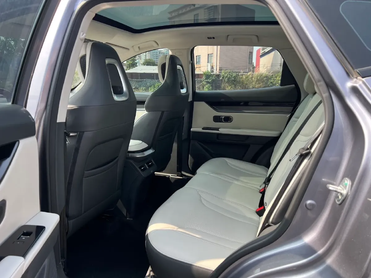 2022 Jetour DASHING 1.6T 197HP L4 7DCT,autocango,china used car exporter,china ev exporter,chinese used car exporter,chinese used ev exporter