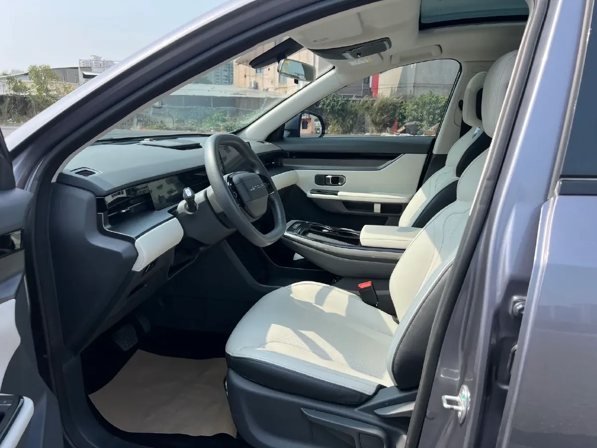 2022 Jetour DASHING 1.6T 197HP L4 7DCT,autocango,china used car exporter,china ev exporter,chinese used car exporter,chinese used ev exporter