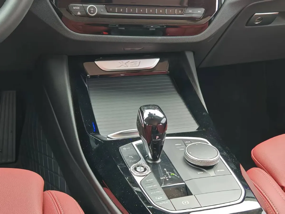 2022 BMW X3 2.0T 184HP L4 8AT,autocango,china used car exporter,china ev exporter,chinese used car exporter,chinese used ev exporter