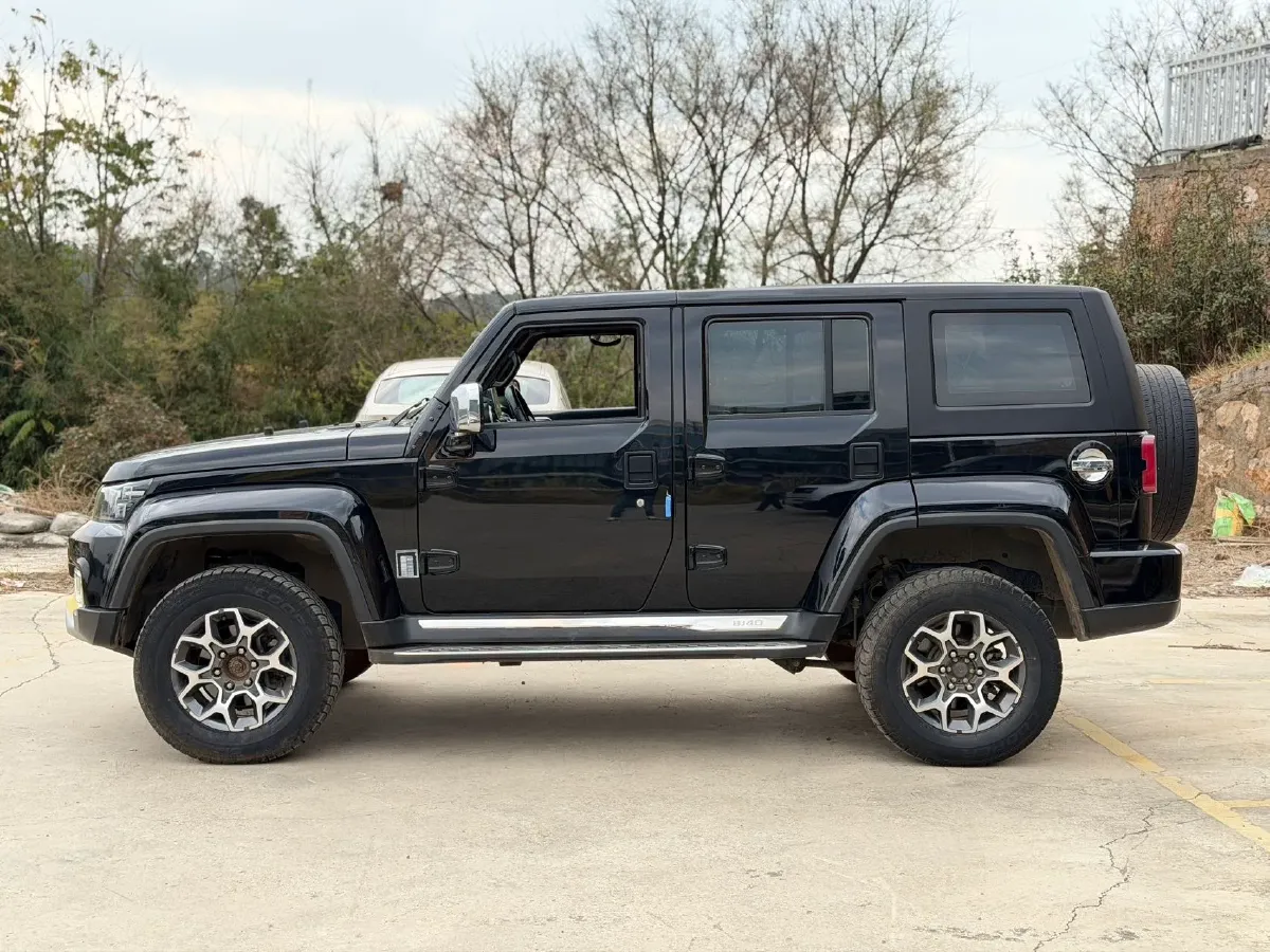2019 Beijing BJ40 2.3T 231HP L4 6AT,autocango,china used car exporter,china ev exporter,chinese used car exporter,chinese used ev exporter