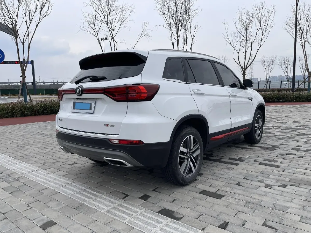 2022 ChangAn CS75 1.5T 180HP L4 7DCT,autocango,china used car exporter,china ev exporter,chinese used car exporter,chinese used ev exporter