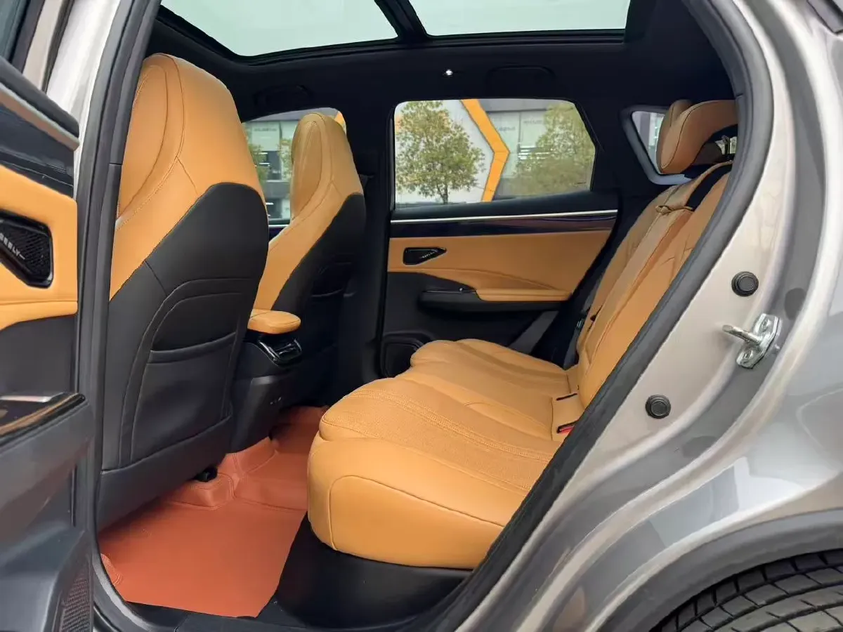 2023 Geely Galaxy L7 1.5T 163HP L4 3DHT PHEV 18.7KWH,autocango,china used car exporter,china ev exporter,chinese used car exporter,chinese used ev exporter