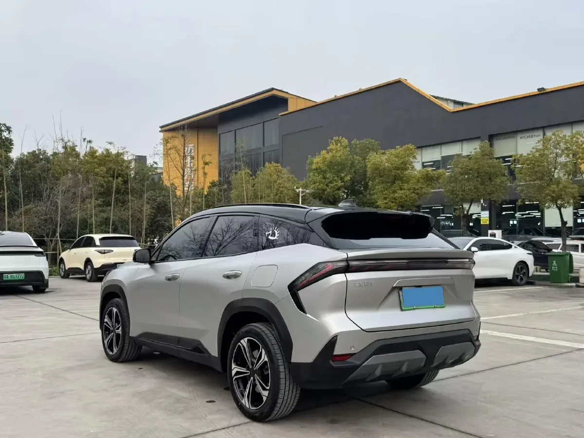 2023 Geely Galaxy L7 1.5T 163HP L4 3DHT PHEV 18.7KWH,autocango,china used car exporter,china ev exporter,chinese used car exporter,chinese used ev exporter