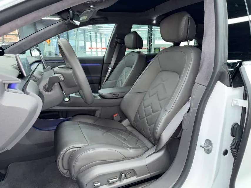 2021 Volkswagen ID.6 Crozz BEV 84.8KWH,autocango,china used car exporter,china ev exporter,chinese used car exporter,chinese used ev exporter