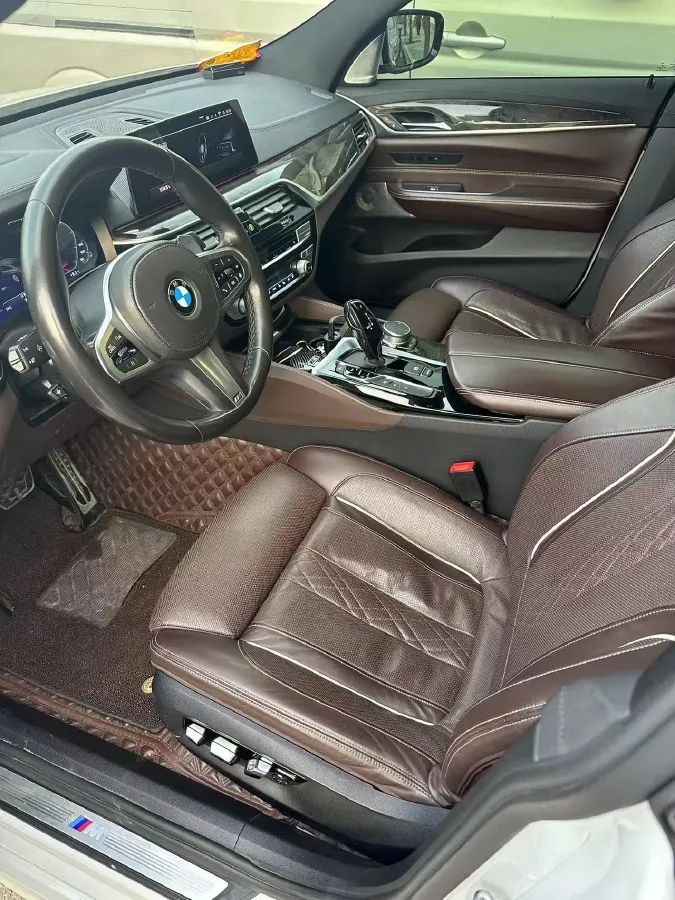 2020 BMW 6 Series GT 2.0T 258HP L4 8AT,autocango,china used car exporter,china ev exporter,chinese used car exporter,chinese used ev exporter