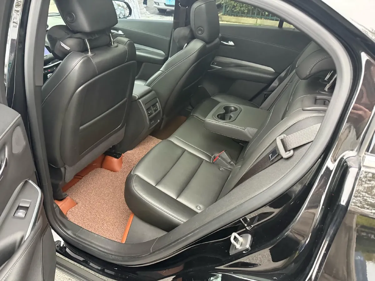 2020 Cadillac XT4 2.0T 241HP L4 9AT,autocango,china used car exporter,china ev exporter,chinese used car exporter,chinese used ev exporter