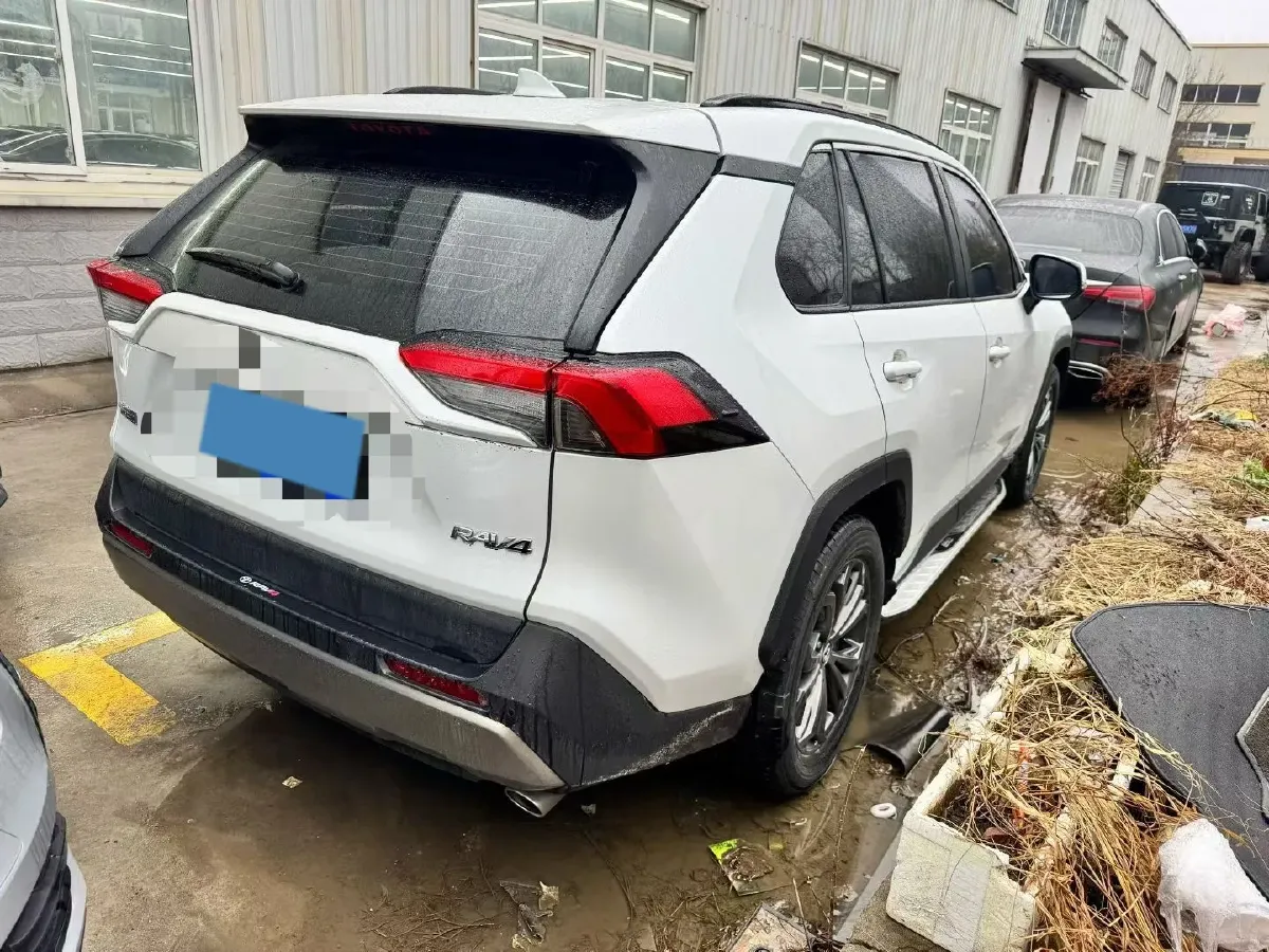 2023 Toyota RAV4 2.0L 171HP L4 CVT,autocango,china used car exporter,china ev exporter,chinese used car exporter,chinese used ev exporter