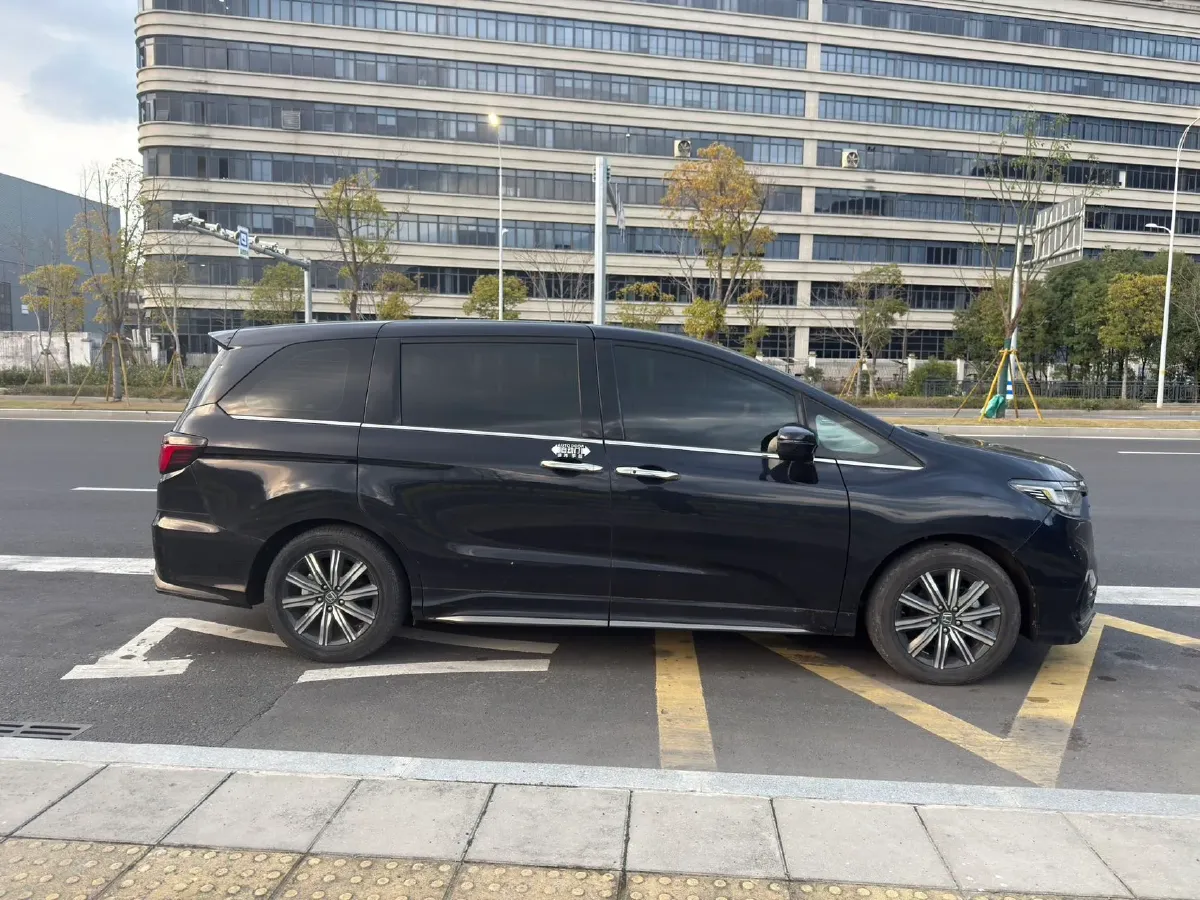 2022 Honda Odyssey 2.0L 146HP L4 E-CVT Hybrid,autocango,china used car exporter,china ev exporter,chinese used car exporter,chinese used ev exporter